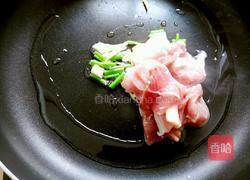 土豆片尖椒炒肉的做法图解6