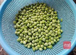 猪肉炒豌豆的做法图解1