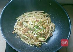 白萝卜条炒肉丝的做法图解6