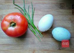 番茄蛋花汤的做法图解1