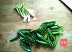 腊肉炒豆丝的做法图解2