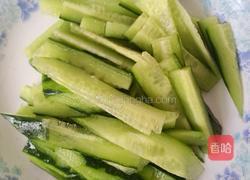 辣排骨炒黄瓜的做法图解5