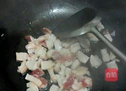 蒜叶炒肉的做法图解2