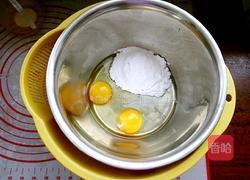 玫瑰花蒸蛋糕的做法图解3