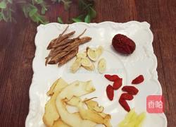 黄芪党参玉竹鸡汤的做法图解1