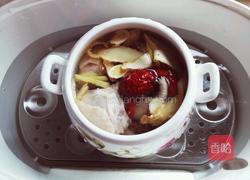 黄芪党参玉竹鸡汤的做法图解3