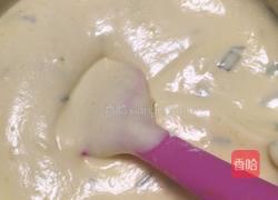 葱葱肉松蛋糕卷的做法图解4