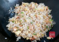 什锦虾仁蛋炒饭的做法图解8