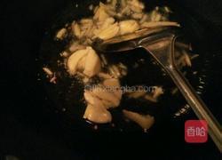 青椒炒猪鼻的做法图解4