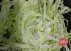 炝炒圆包菜的做法图解3