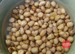 猪蹄花生藕冻的做法图解1