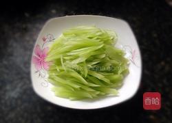 莴笋火腿丝的做法图解2