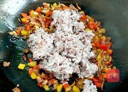 彩椒培根炒黑米饭的做法图解5