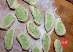 双色饺子的做法图解6