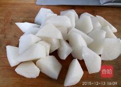 白萝卜棒骨煲的做法图解3