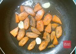 荷兰豆炒胡萝卜的做法图解3