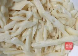 糖醋藕条的做法图解3