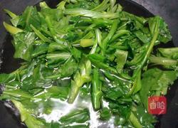 腊肉炒芥兰的做法图解5