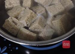 三鲜烤麸的做法图解2