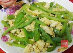 青椒炒鸡蛋的做法图解4