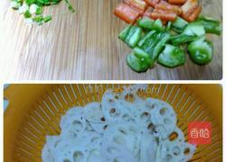 糖醋藕片的做法图解1