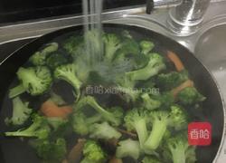 清炒西兰花的做法图解7
