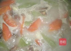 青笋胡萝卜炖腊鸭腿的做法图解9