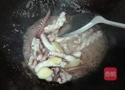 三蔬炒鱿鱼的做法图解3