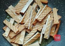 豆腐干炒白萝卜的做法图解5