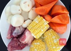 马蹄玉米大骨汤的做法图解1