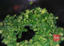 青椒炒饭的做法图解3