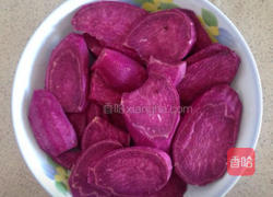 紫薯爱心饼的做法图解1