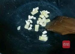 炒小鱼干的做法图解4