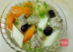 红萝卜山药排骨汤的做法图解9