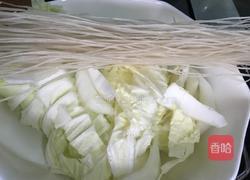 猪肉白菜粉丝煲的做法图解3