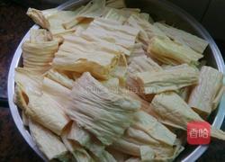 蠔油焖腐竹的做法图解2