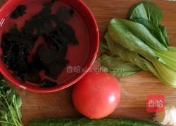 西红柿冬瓜丸子汤的做法图解1