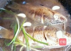 红烧野生鲫鱼的做法图解6