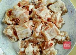 豆鼓香菇蒸排骨的做法图解1