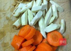 山药红萝卜骨头汤的做法图解3
