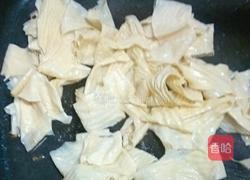 豆腐皮炒肉的做法图解4
