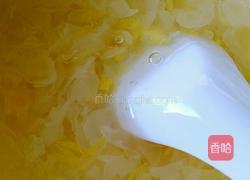 金橙银耳羹的做法图解5