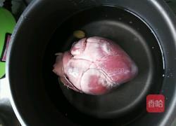 煮猪心的做法图解1