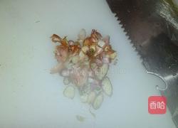 蜂蛹香饭的做法图解1