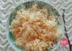 红糖枣子银耳汤的做法图解5