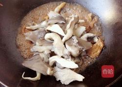 平菇炒肉的做法图解6