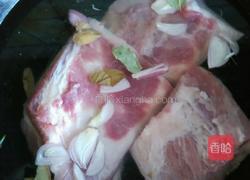 蒜泥五花肉的做法图解1
