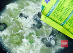 丝瓜黑木耳汤的做法图解8