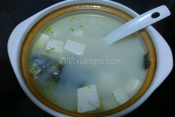 鲫鱼豆腐汤