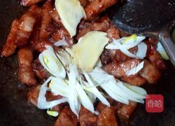 腐乳杏鲍菇红烧肉的做法图解5